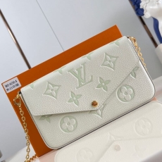 LV Purse